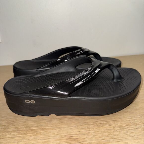 OOFOS OOmega OOlala Women 11 Platform Sandals Black Flip Flops Thong Recovery